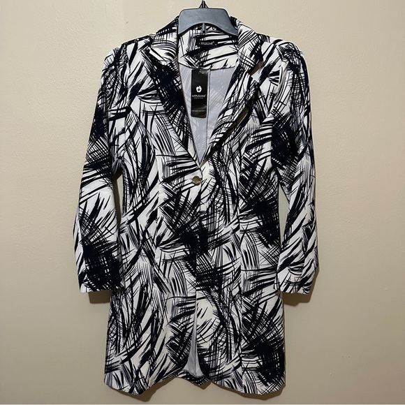 Appleline Tops - NWT Appleline Women's Cardigan Dress Long Sleeve Palm Print Black White Size 42